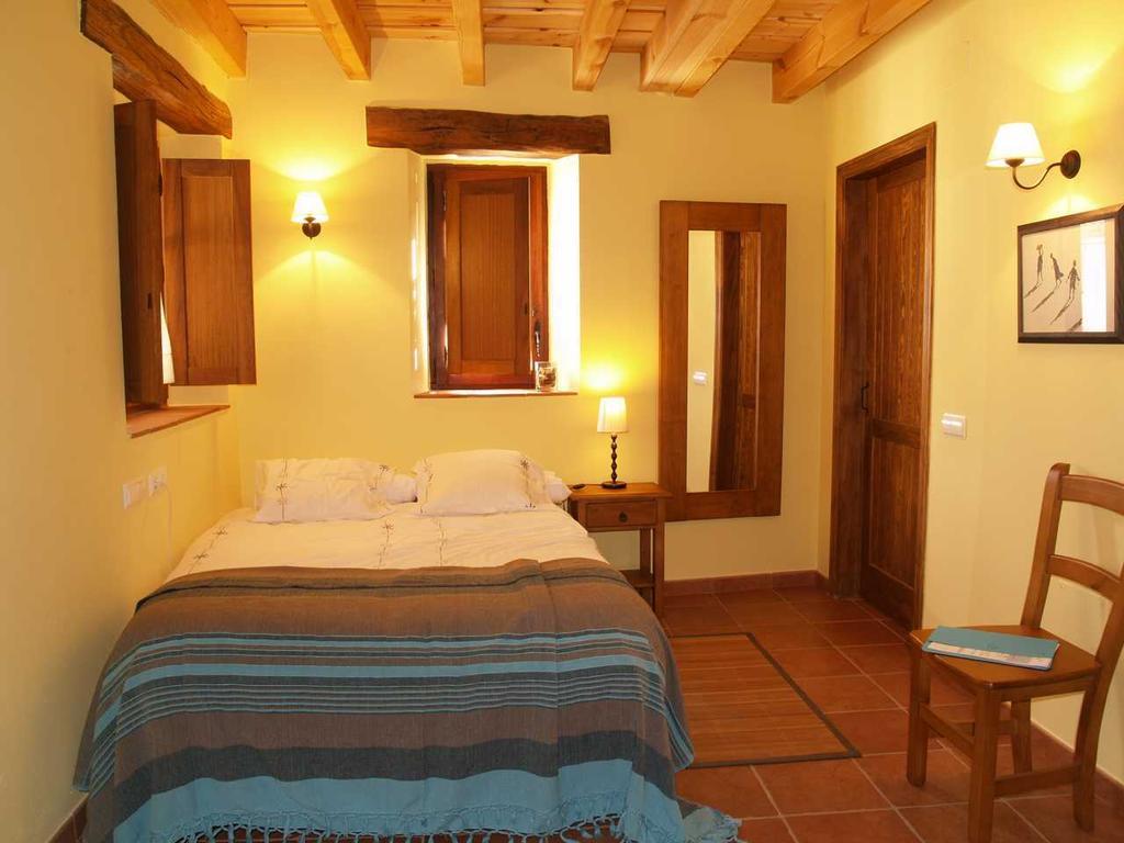 Hotel Rural Piedra Abierta San Martín de Perapertú Buitenkant foto